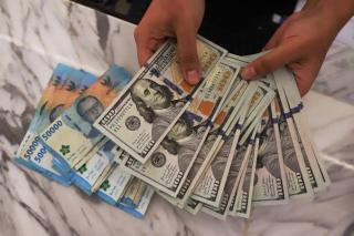 Rupiah Jadi Mata Uang Terlemah di Asia, Dolar AS Menguat ke 102,018